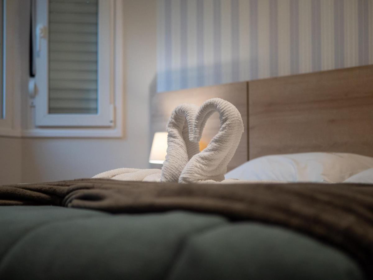 2 Suite, 1 Em Meio A Mata Araucaria A 1,5 Km Centro, Altos De Apartamento Gramado