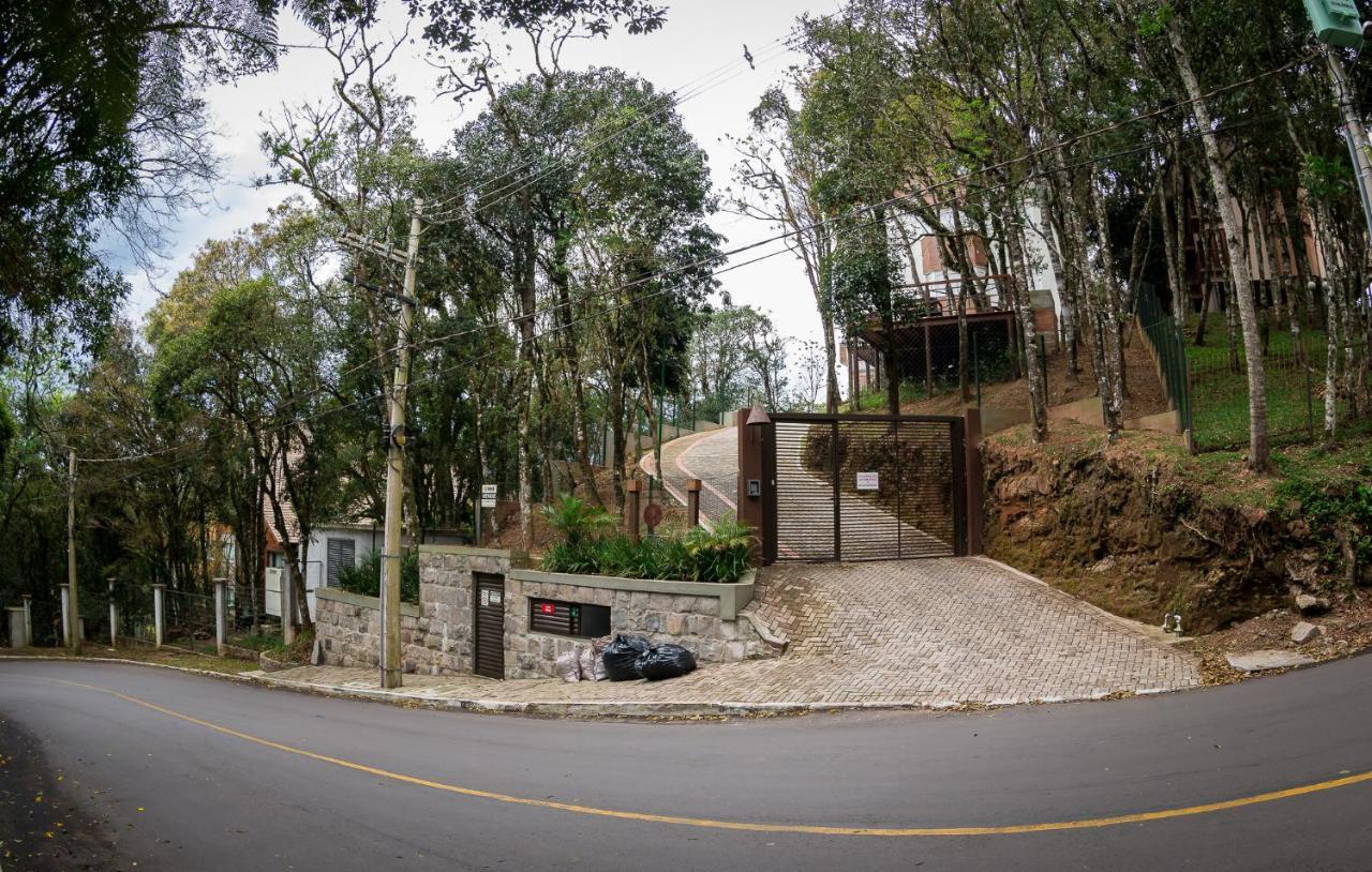 Apartamento 2 Suite, 1 Em Meio A Mata Araucaria A 1,5 Km Centro, Altos De Gramado